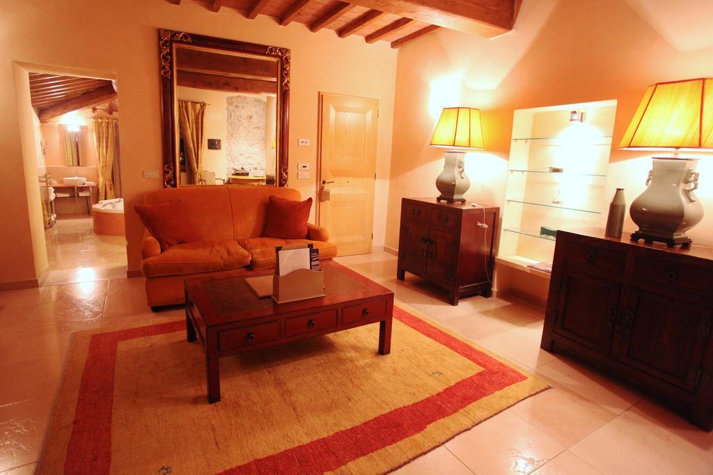 Villa Mangiacane - Small Luxury Hotels Of The World سان كاشّانو إنْ فال دي بيزا المظهر الخارجي الصورة