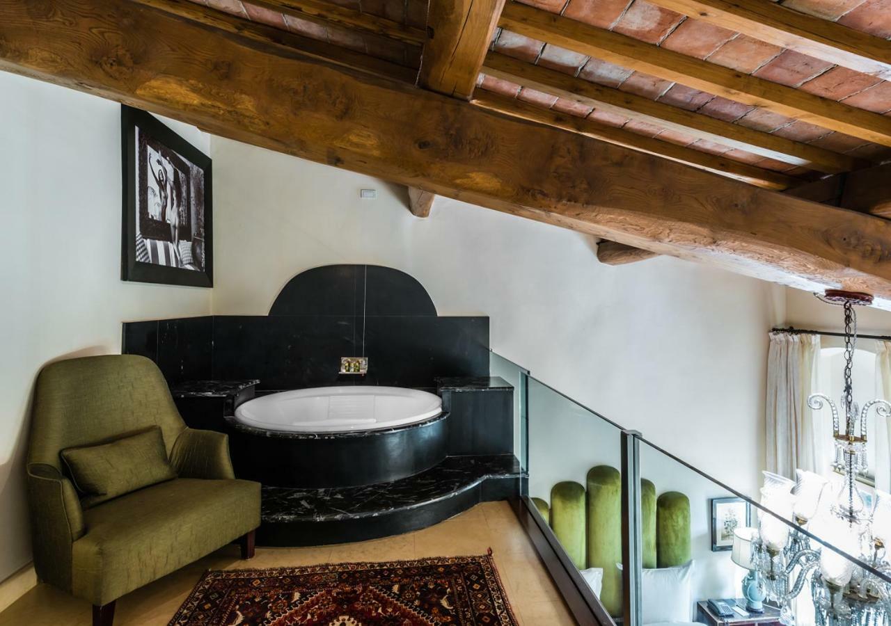 Villa Mangiacane - Small Luxury Hotels Of The World سان كاشّانو إنْ فال دي بيزا المظهر الخارجي الصورة